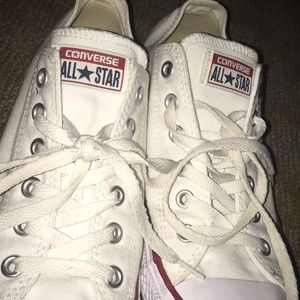 Worn 2 times White low top Converse women’s size 9